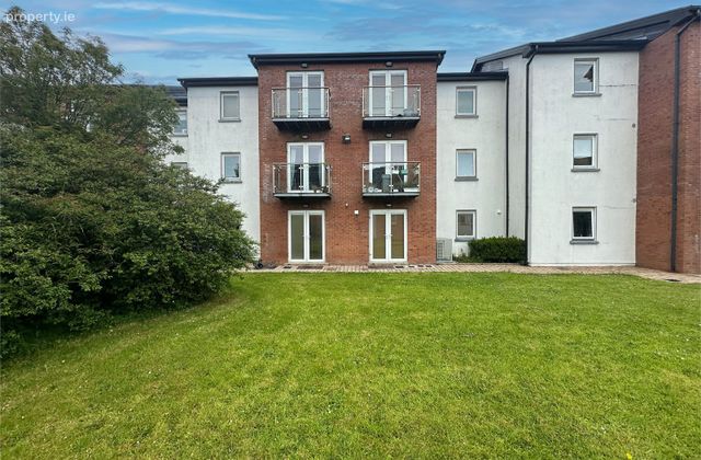 16 Tir Na Gcapall, Monivea Road, Ballybrit, Galway, Ballybrit, Co. Galway - Click to view photos