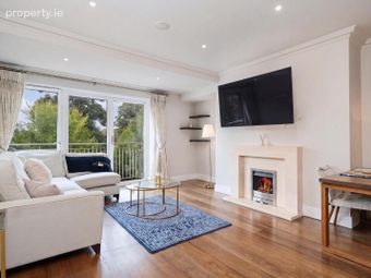 27 Beech Lodge, Farmleigh Avenue, Castleknock, Dublin 15 - Image 2