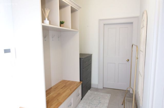 Apartment 11, Blackrock House, Blackrock, Co. Cork - Click to view photos