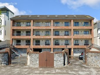 11 Bayview Court, Lough Atalia Road, Galway City Centre, Co. Galway