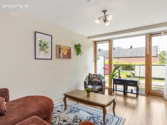 12 Temple Court, Milltown Avenue, Mount Saint Anne's, Dublin 6 - Image 3