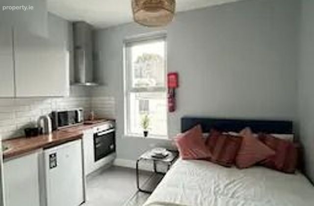 Botanic Avenue, Drumcondra, Dublin 9 - Click to view photos