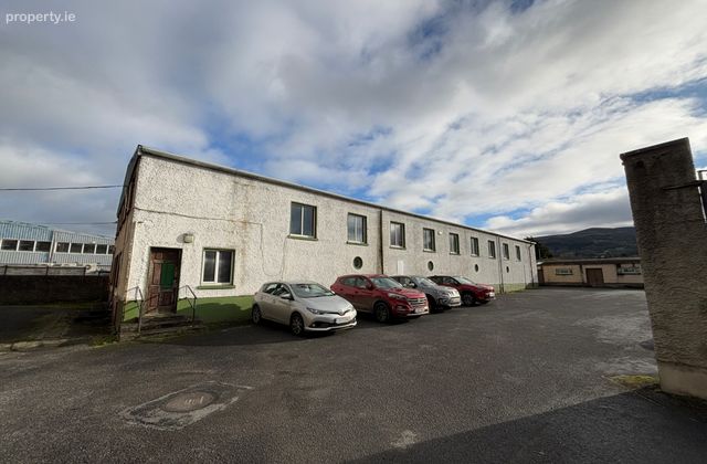 Irish Coursing Club And Sporting Press, Davis Road, Clonmel, Co. Tipperary - Click to view photos