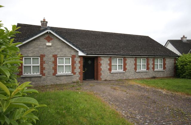 No 3 The Glebe, Rathdowney, Co. Laois - Click to view photos