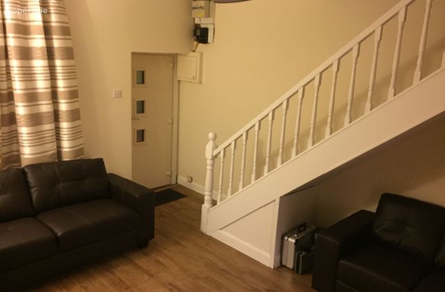 Clonturk Avenue, Drumcondra, Dublin 3 - Click to view photos