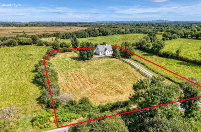 Clooneagh, Bornacoola, Dromod, Co. Leitrim - Click to view photos