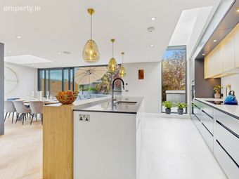 Mountain View, 1 Saint Bridget'S Drive, Dublin 12 - Image 2