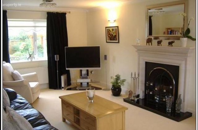 Lismore Park, Waterford City Centre, Co. Waterford - Click to view photos