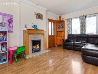 27 Bishop's Orchard, Tyrrelstown, Dublin 15, Tyrrelstown, Dublin 15 - Image 2