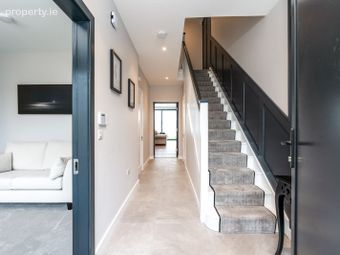 2 Whitegate, Sandyford Village, Sandyford, Dublin 18 - Image 3