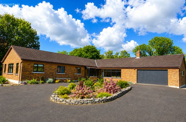 Saint Mullins Road, Tinnahinch, Graiguenamanagh, Co. Carlow, Graiguenamanagh, Co. Carlow - Click to view photos