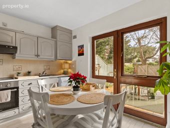 25 Pine Grove, Templeogue, Dublin 16 - Image 5
