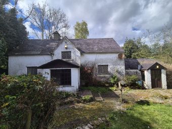 The Doghouse, Ballinacor, Greenan, Co. Wicklow