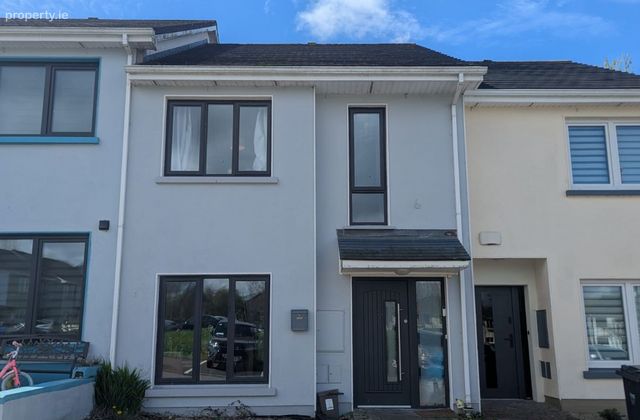 51 Maigh Glas, Lis Cara, Carrick-on-Shannon, Co. Leitrim - Click to view photos