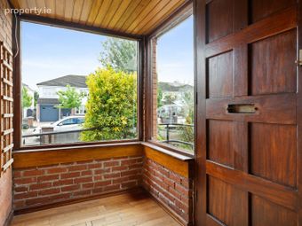 9 Glendown Green, Templeogue, Dublin 6w - Image 2