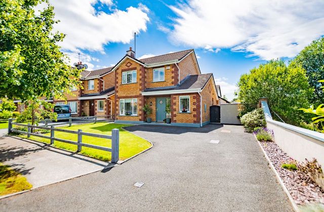 47 Oakfield, Tullamore, Tullamore, Co. Offaly - Click to view photos