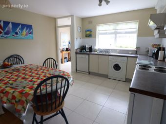 2 Strand Holiday Homes, Kilkee, Kilkee, Co. Clare - Image 4
