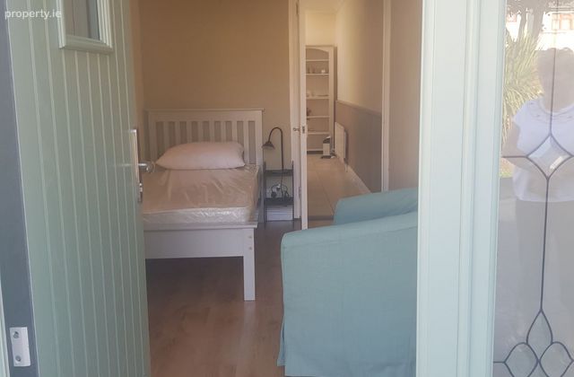 16 Ashwood Road, Dublin 22, Clondalkin, Dublin 22 - Click to view photos