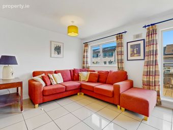 4 Waterside Green, Waterside, Malahide, Co. Dublin - Image 2