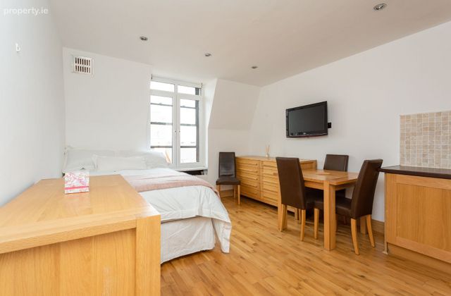 Apartment 527, Talbot Hall, Dublin 1 - Click to view photos