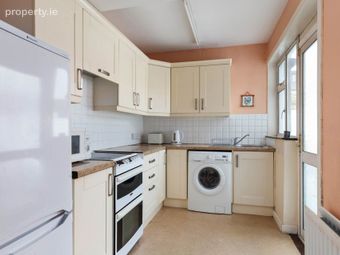 25 Whitehall Park, Terenure, Dublin 12, Co. Dublin, Terenure, Dublin 12 - Image 5