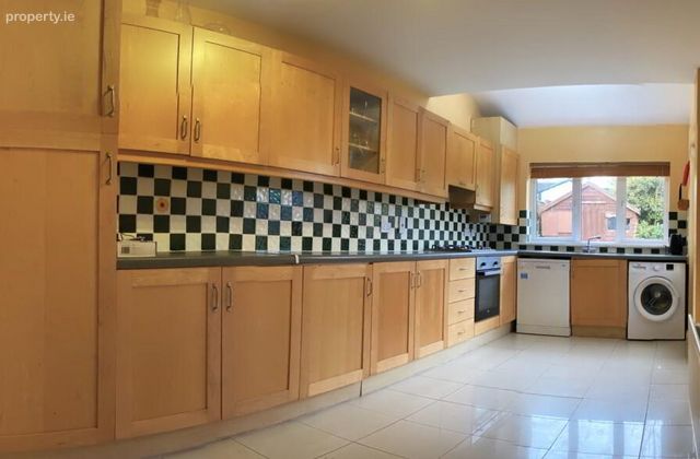 12 Deerpark Close, Blessington, Co. Wicklow, Blessington, Co. Wicklow - Click to view photos