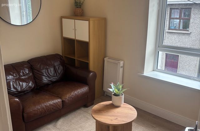 Apartment 4, 356 Blarney Street, Cork, Sunday's Well, Co. Cork - Click to view photos