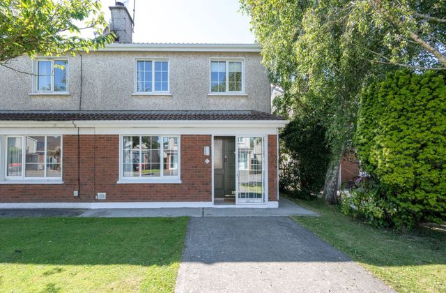 56 Rockboro Heights, Waterpark, Carrigaline, Co. Cork - Click to view photos