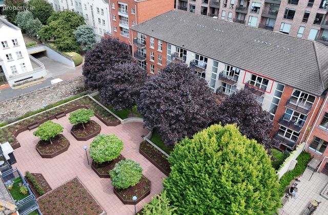 67 Windmill Lane Apartments, Grand Canal Dock, Dublin 2 - Click to view photos
