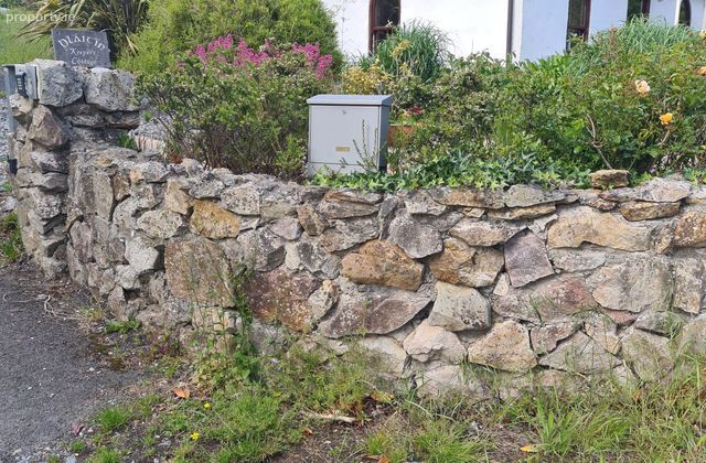 Bl&aacute;it&iacute;n Keepers Cottage, Windgate Road, Howth, Co., Howth, Dublin 13 - Click to view photos