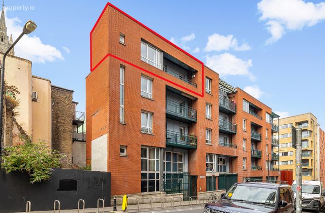 Apartment 23, Augustine Court, Christchurch, Dublin 8 - Click to view photos