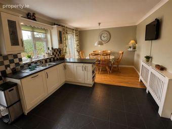 64 Hazelwood, Loughrea, Co. Galway, Loughrea, Co. Galway - Image 3