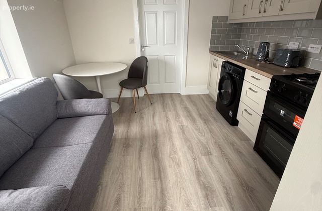 Old Greenfield, Maynooth, Co. Kildare - Click to view photos