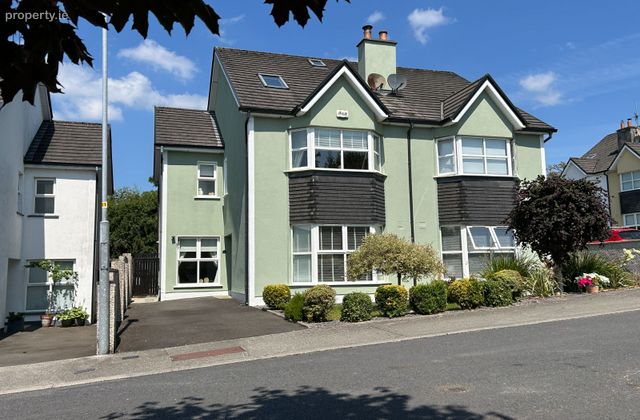 23 Cnoc Cluain, Ballina, Co. Tipperary - Click to view photos