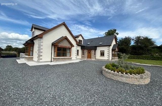 Ballyoran, Louth, Grange, Co. Louth - Click to view photos