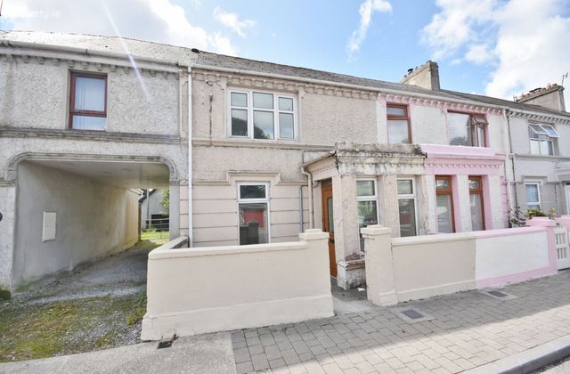 45 Bridge Road, Listowel, Co. Kerry - Click to view photos