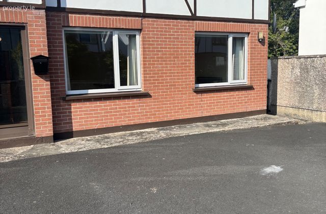 10 Cedar Downs, Dooradoyle, Limerick, Dooradoyle, Co. Limerick - Click to view photos