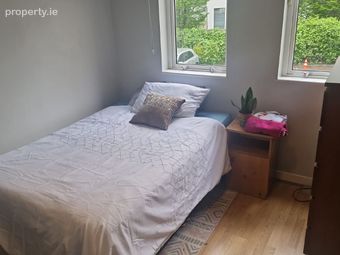 Bishopsmede Apt, Clanbrassil Street, Dublin 8 - Image 4