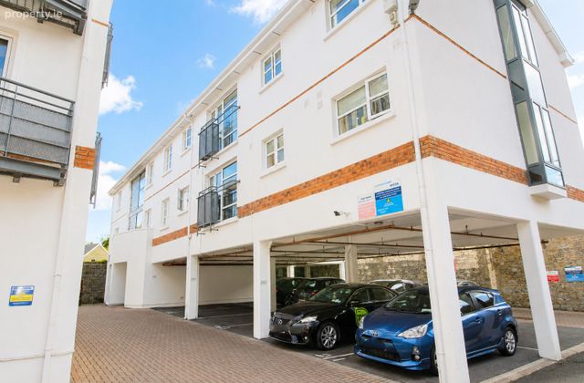 Bank Place Apartments, Bindon Lane, Ennis, Co. Clare - Click to view photos