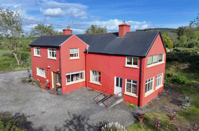 Hobson's Choice, Creagh, Baltimore, Co. Cork - Click to view photos