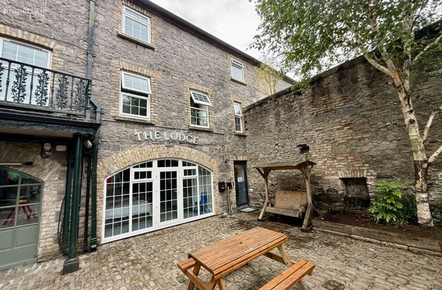 The Lodge, The Old Bond Store, Dillon Terrace, Ballina, Co. Mayo - Click to view photos