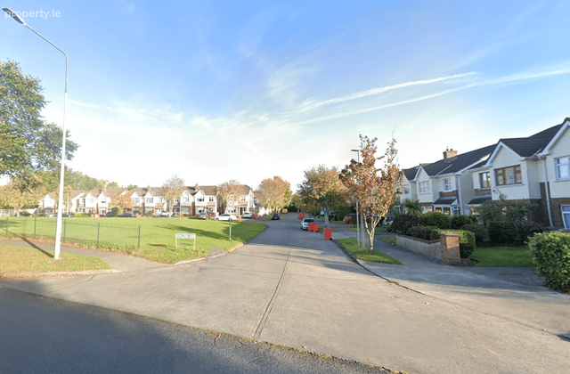 Luttrell Park Grove, Castleknock, Dublin 15, Castleknock, Dublin 15 - Click to view photos
