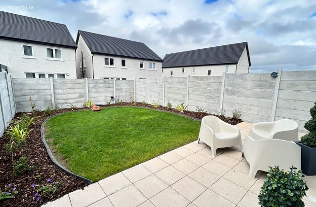 Maolchnoc, Ballymoneen Road, Galway, Ballymoneen, Co. Galway - Click to view photos
