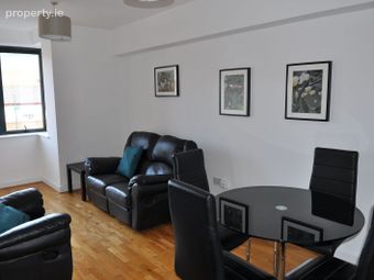 Apartment 32, Canon Court, Christchurch, Dublin 8 - Image 4