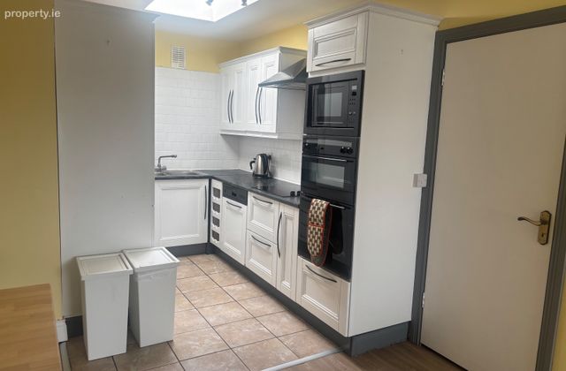2 Maxwell's Apartments, Chapel Street, Castletownr, Ballyhooly, Co. Cork - Click to view photos