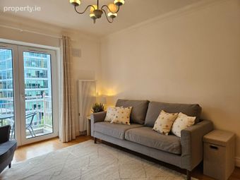 Pembroke Square, Grand Canal Dock, Dublin 4, Ballsbridge, Dublin 4 - Image 3