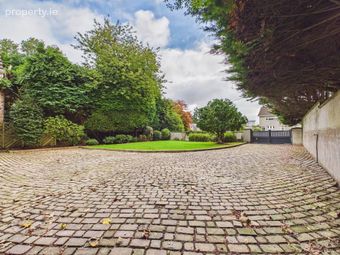 1a Lime Trees Road, Maryborough Estate, Rochestown, Co. Cork - Image 4