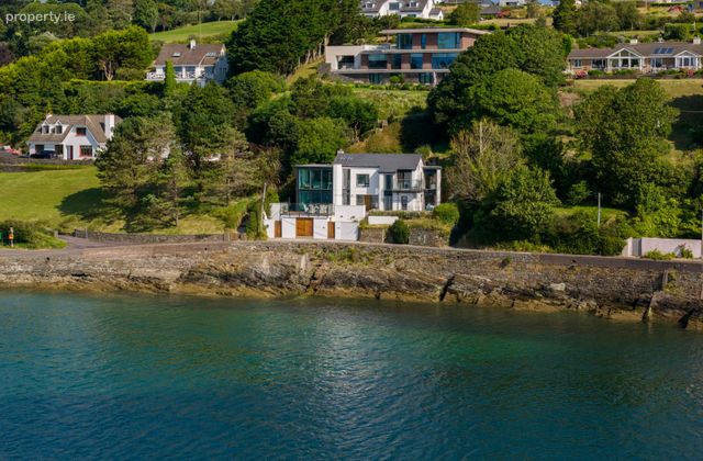 Seaglass, Ardkilly, Sandycove, Kinsale, Co. Cork - Click to view photos