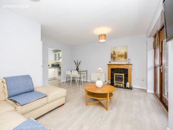 Apartment 54, Temple Gardens, Dublin 9 - Image 3