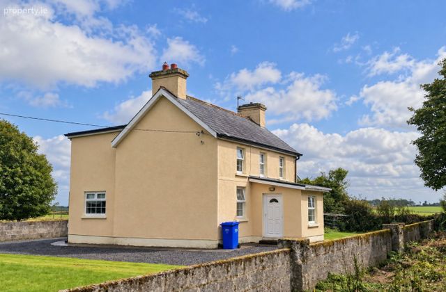 Cloverhill, Ballinrobe, Co. Mayo - Click to view photos